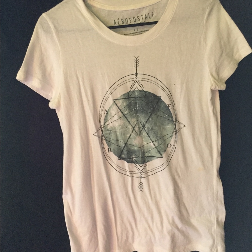 Aeropostale graphic tee